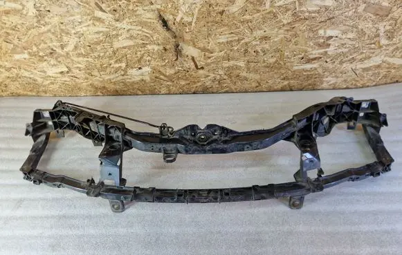 Ford Focus Radiator support slam panel M518B041