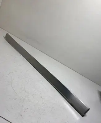 Dashboard glove box trim