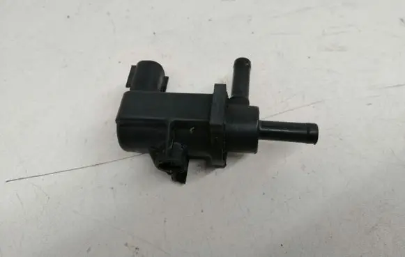 Toyota Prius (XW20) Turbo solenoid valve 9091012259 1362002771 11E18