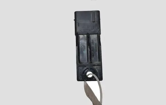 Ford C-MAX II Glow plug pre-heat relay 9666671780