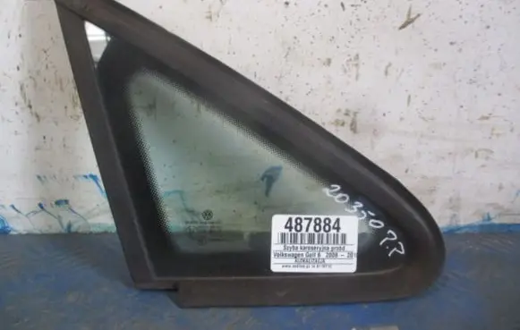 Volkswagen Golf V Front door vent window glass four-door 