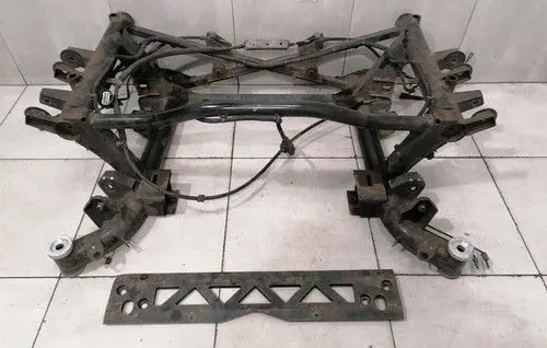 Aston Martin V8 Rear subframe BG335R003AF