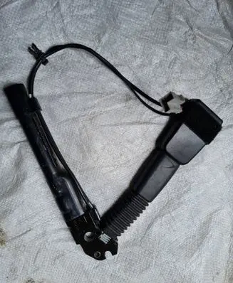 BMW 1 E81 E87 Front seatbelt buckle 7126296