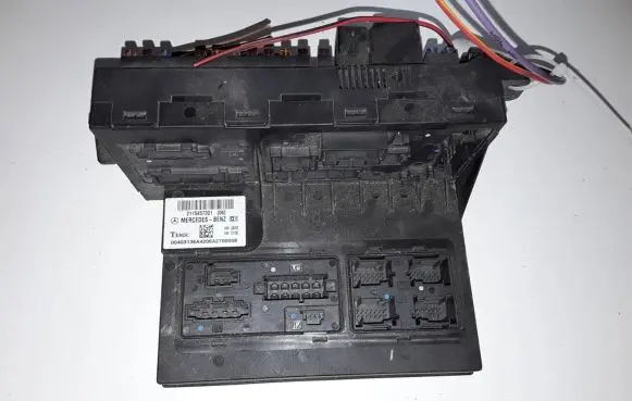 Mercedes-Benz CLS C219 Other control units/modules 2115457301
