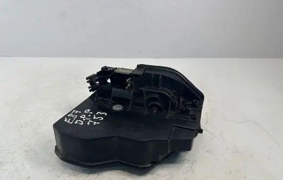 BMW 1 E81 E87 Front door lock 7202146 51217202146