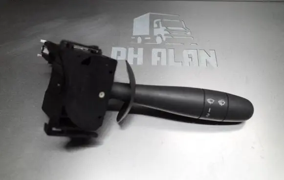 Renault Trafic II (X83) Wiper switch 820070265