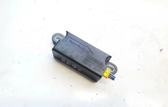 Mercedes-Benz E W211 Airbag deployment crash/impact sensor A0038200726 92176166-4