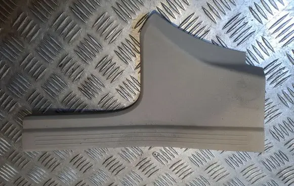 Mercedes-Benz E W212 Rear sill trim cover A2126860536