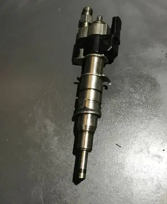 Fuel injector
