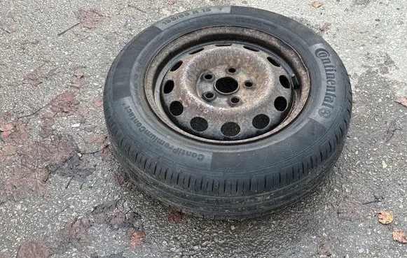 Volkswagen Sharan R15 spare wheel 