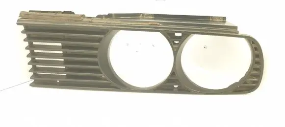 BMW 3 E30 Under headlight/headlamp trim 1876091 18760910