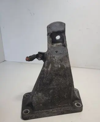 BMW 7 E65 E66 Engine mounting bracket 22116758420