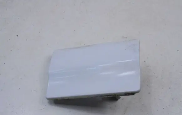 Mercedes-Benz Vito Viano W638 Fuel tank cap trim 
