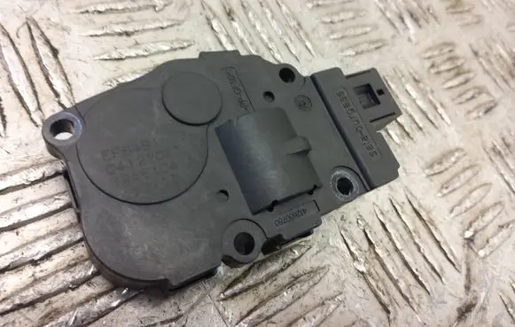 BMW 2 F22 F23 Air flap motor/actuator EFB491