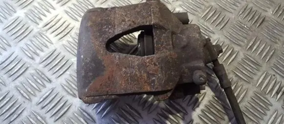 Volkswagen Golf IV Front brake caliper