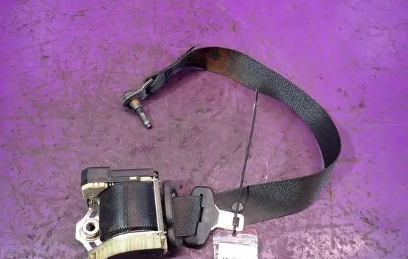 Ford Focus C-MAX Front seatbelt