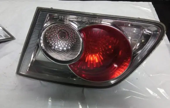 Mazda 6 Tailgate rear/tail lights 22661971