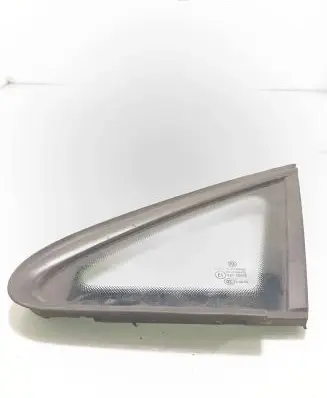 Volkswagen Golf Plus Front triangle window/glass As2