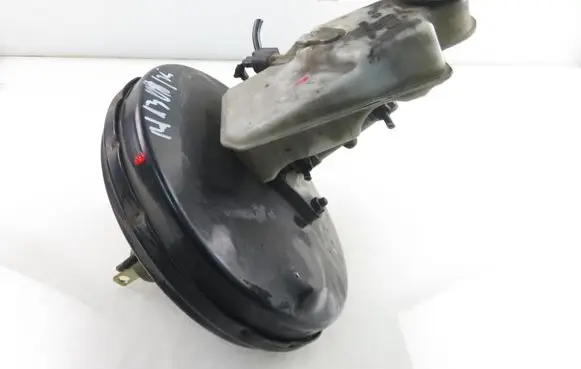 Ford Focus Brake booster 3M512B195HA
