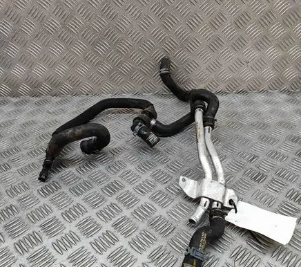 Porsche Cayenne (9Y0 9Y3) Engine coolant pipe/hose 4M0819857C