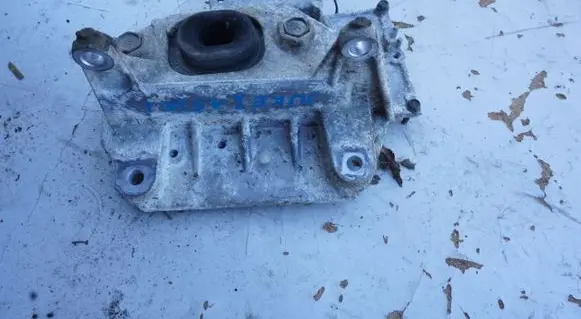 Battery box tray