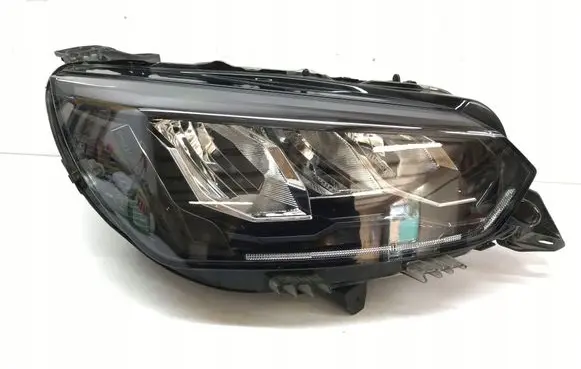 Peugeot 208 Headlight/headlamp