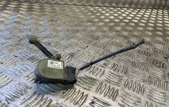 Audi Q7 4L Rear air suspension level height sensor 7L0616571D