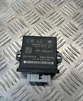 Audi Q7 4L Light module LCM 8X0907357C