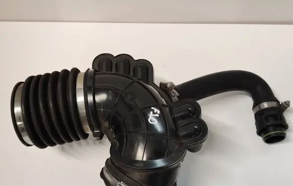 Intake resonator