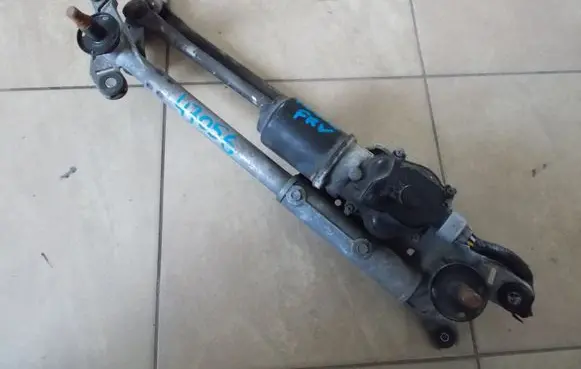 Front wiper linkage and motor