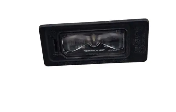 Volkswagen PASSAT B8 Number plate light 5NA943021