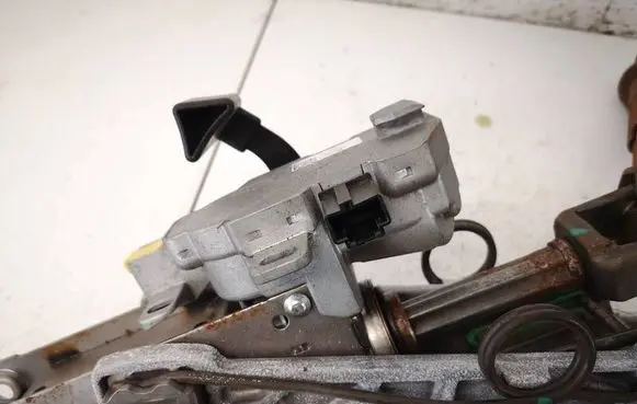 Volvo V50 Steering wheel axle P30776153