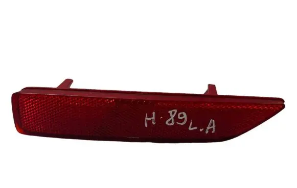 Honda CR-V Rear tail light reflector p6368l