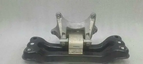 Mercedes-Benz C W205 Gearbox mount A2052421101