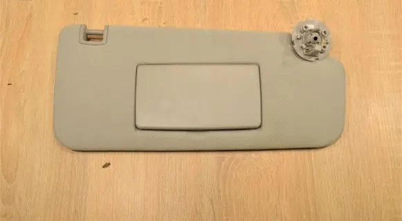 Chevrolet Orlando Sun visor