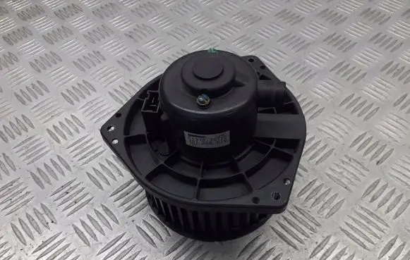 Opel Agila A Front door blower motor EA310-30350