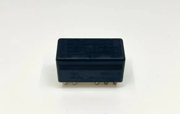 Mercedes-Benz SL R129 Coolant fan relay A0015428219 0015428219