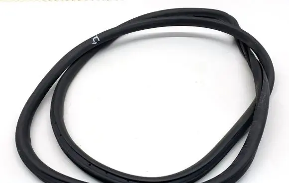 Mercedes-Benz GLE W167 Rubber seal front door (on door) A1676972500