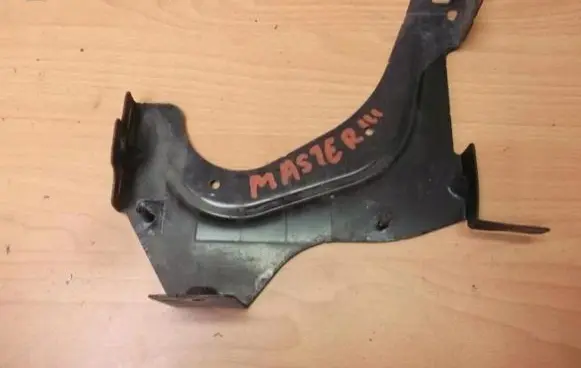 Renault Master III Radiator mount bracket