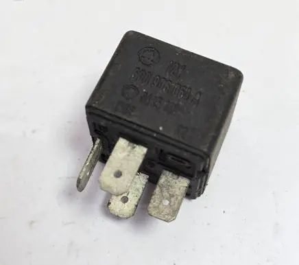 Volkswagen Polo IV 9N3 Other relay 6u0906061A