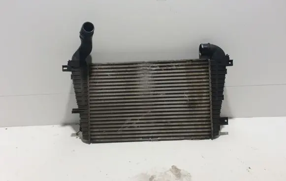 Opel Zafira B Intercooler radiator 13223395 13223398