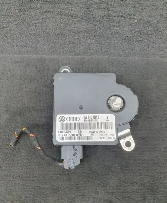 Audi A8 S8 D3 4E Other control units/modules 4E0915181C 4E0910181C