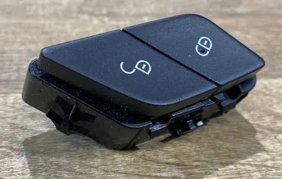 Mercedes-Benz S W222 Central locking switch button A2229057507