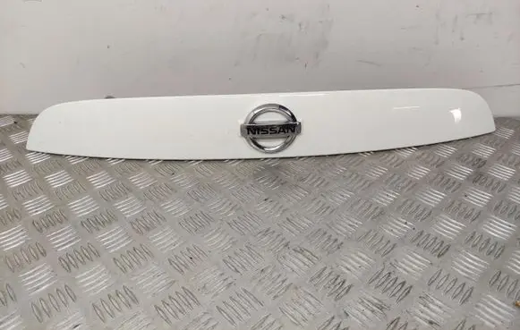 Nissan Juke I F15 Tailgate/boot cover trim set 90868BV80A 90868BV80B