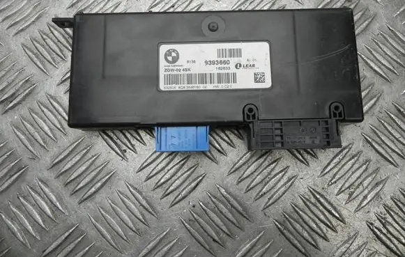 BMW 5 F10 F11 Gateway control module 9393660