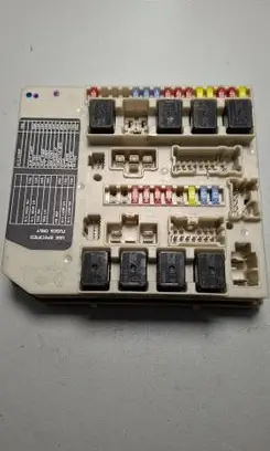 Nissan Micra Fuse module 284B7AX615