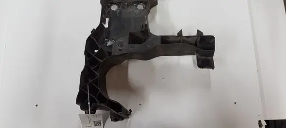 Renault Megane II Front bumper mounting bracket 8200137496
