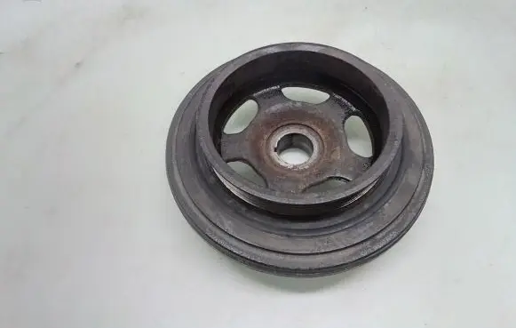 Mercedes-Benz E W210 Crankshaft pulley