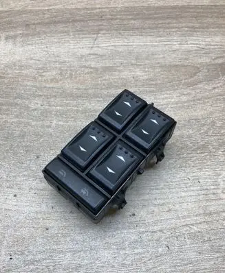 Ford Mondeo Mk III Electric window control switch 1S7T14A132BD 03163451