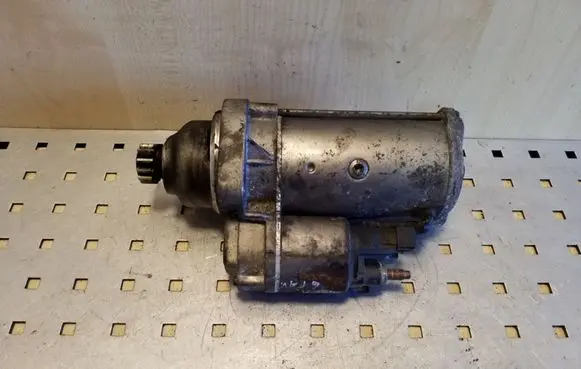 Audi A3 S3 8L Starter motor 02M911023C